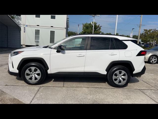 2020 Toyota RAV4 LE