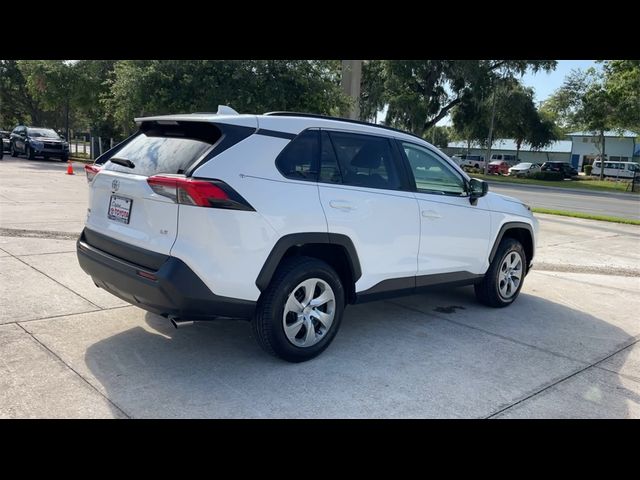 2020 Toyota RAV4 LE