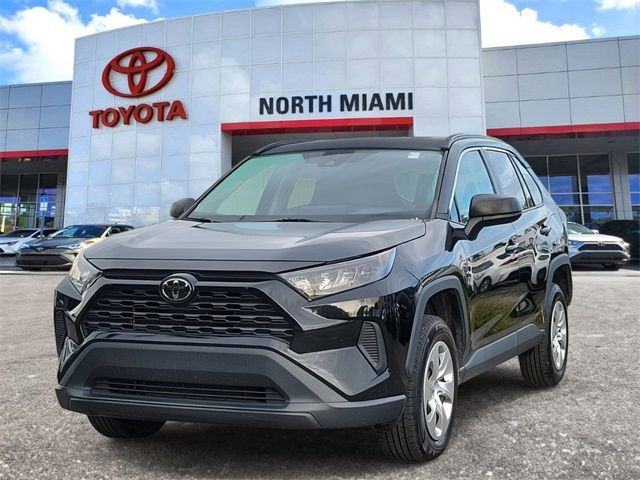 2020 Toyota RAV4 LE