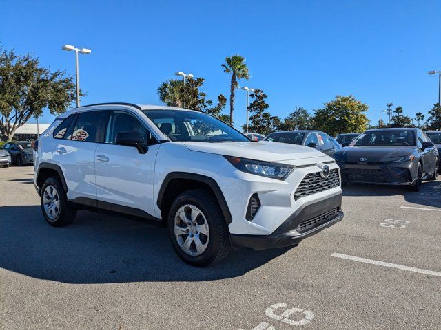 2020 Toyota RAV4 LE