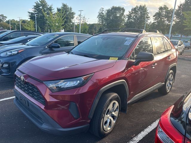 2020 Toyota RAV4 LE