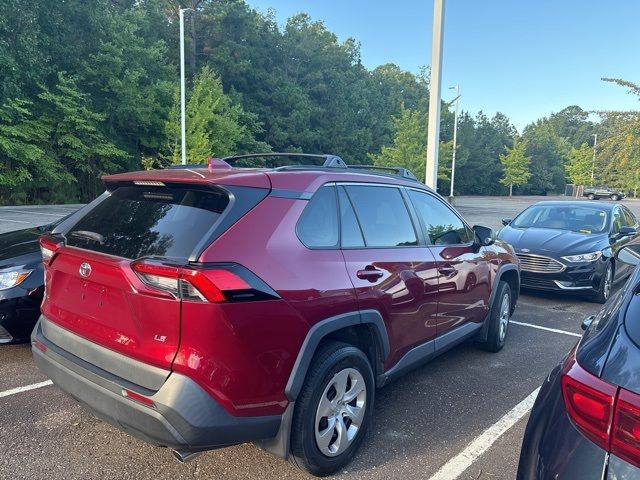 2020 Toyota RAV4 LE