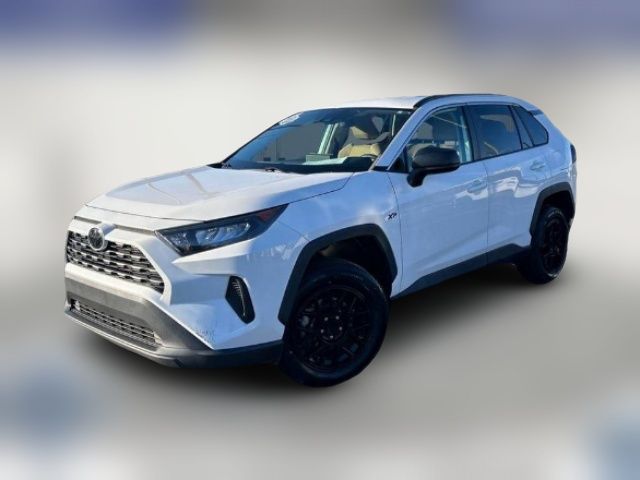 2020 Toyota RAV4 LE