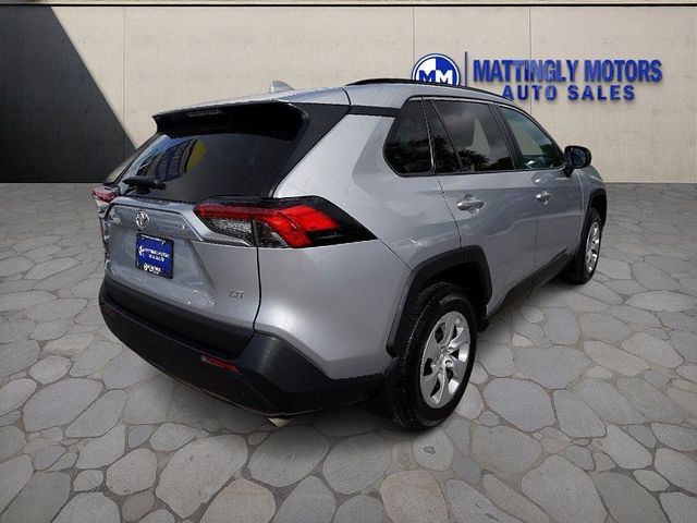 2020 Toyota RAV4 LE