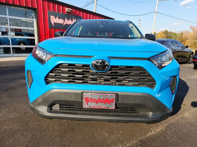 2020 Toyota RAV4 LE