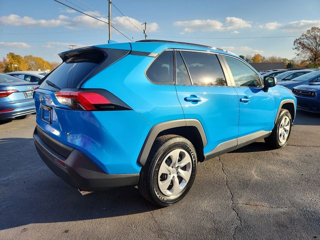 2020 Toyota RAV4 LE