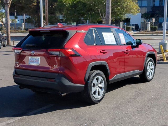 2020 Toyota RAV4 LE