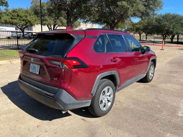 2020 Toyota RAV4 LE