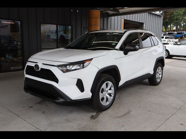 2020 Toyota RAV4 LE