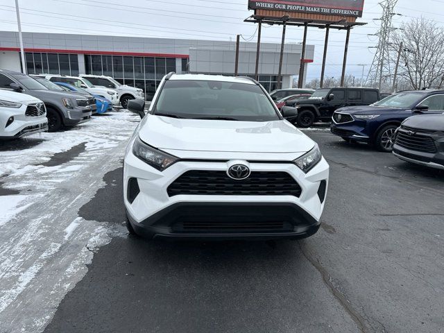 2020 Toyota RAV4 LE