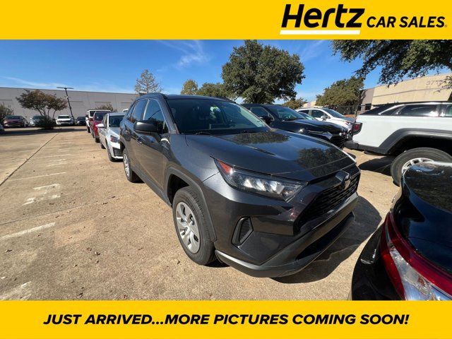 2020 Toyota RAV4 LE