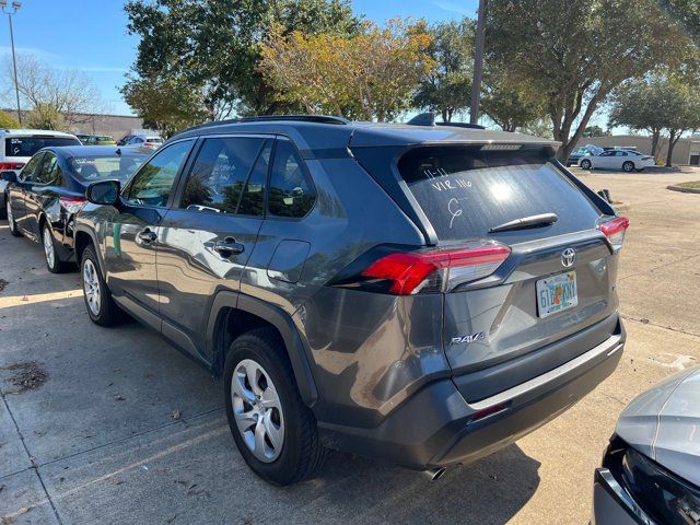 2020 Toyota RAV4 LE