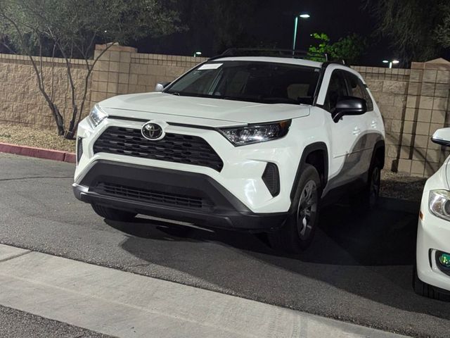 2020 Toyota RAV4 LE