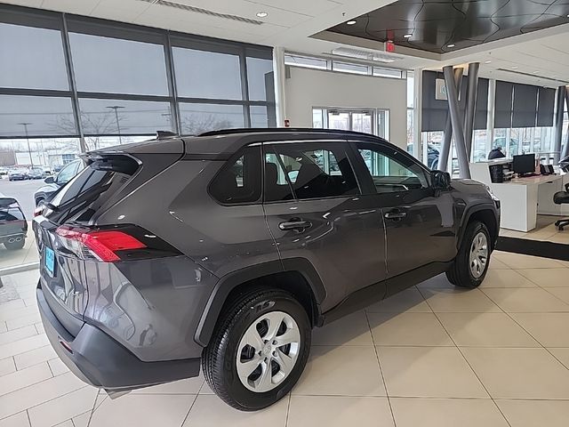 2020 Toyota RAV4 LE