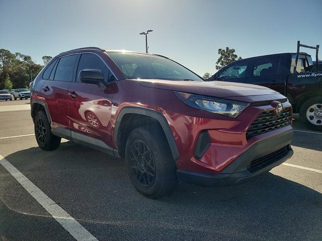 2020 Toyota RAV4 LE