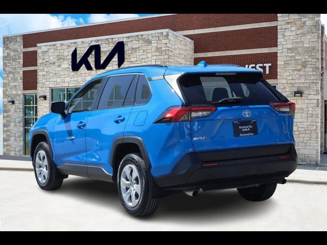 2020 Toyota RAV4 LE