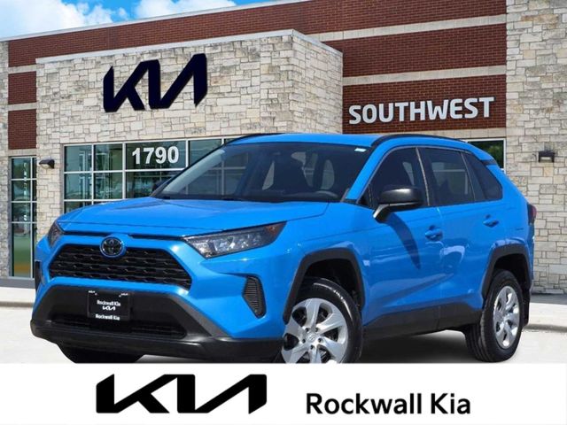 2020 Toyota RAV4 LE