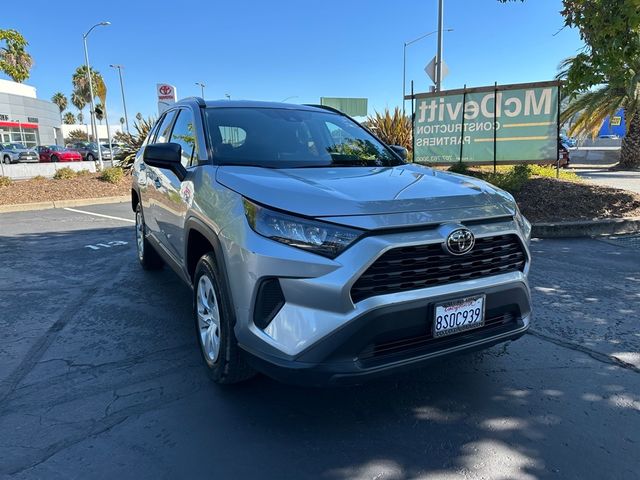 2020 Toyota RAV4 LE