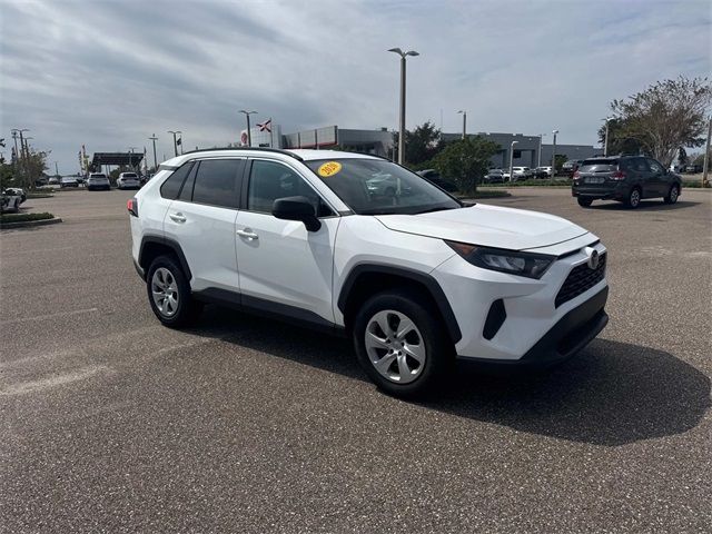 2020 Toyota RAV4 LE