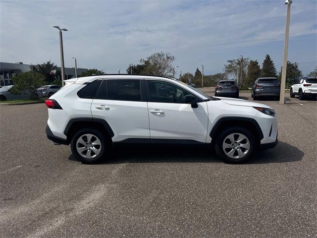 2020 Toyota RAV4 LE