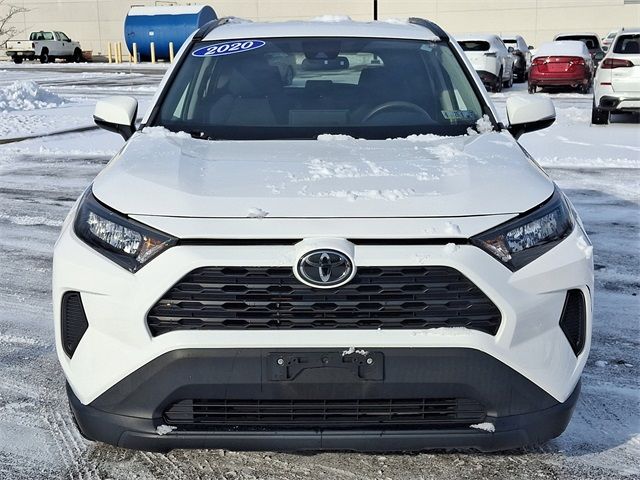 2020 Toyota RAV4 LE