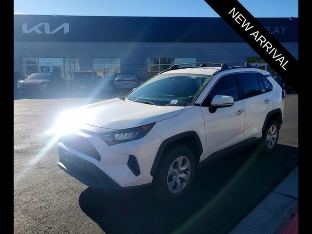 2020 Toyota RAV4 LE