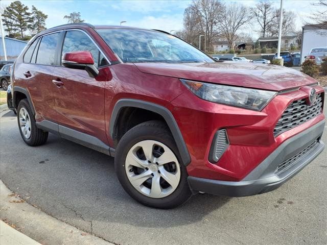 2020 Toyota RAV4 LE