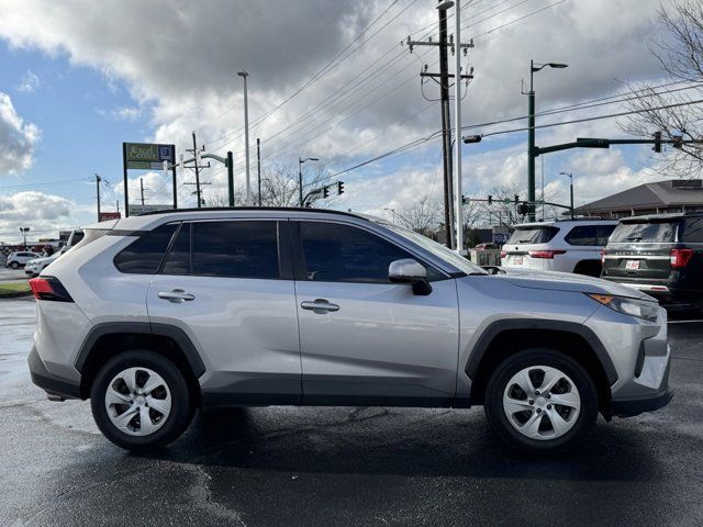 2020 Toyota RAV4 LE