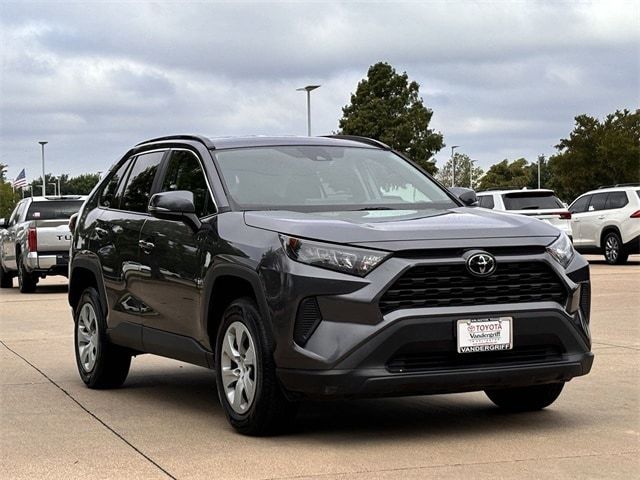 2020 Toyota RAV4 LE