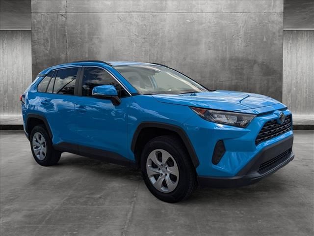 2020 Toyota RAV4 LE