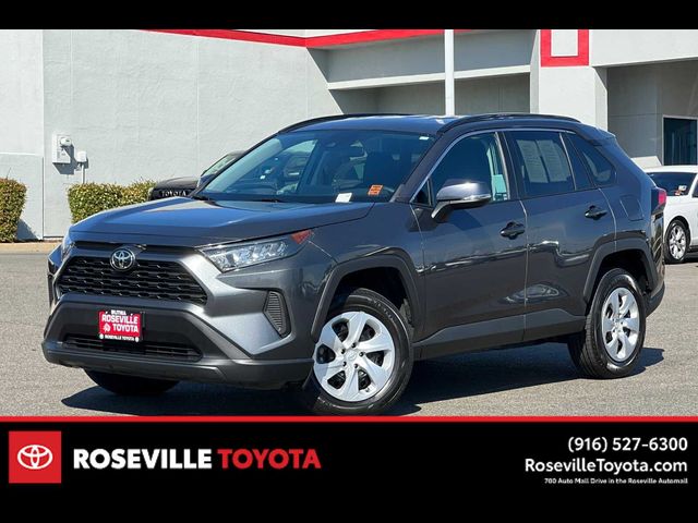 2020 Toyota RAV4 LE