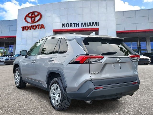 2020 Toyota RAV4 LE