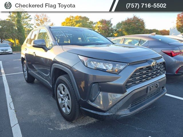 2020 Toyota RAV4 LE