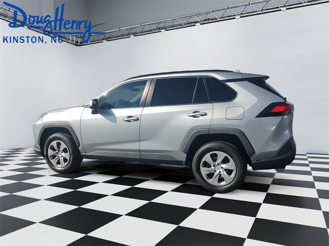 2020 Toyota RAV4 LE