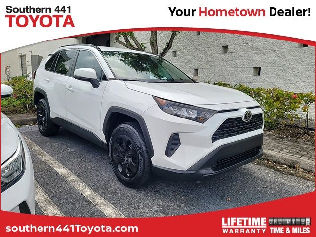 2020 Toyota RAV4 LE