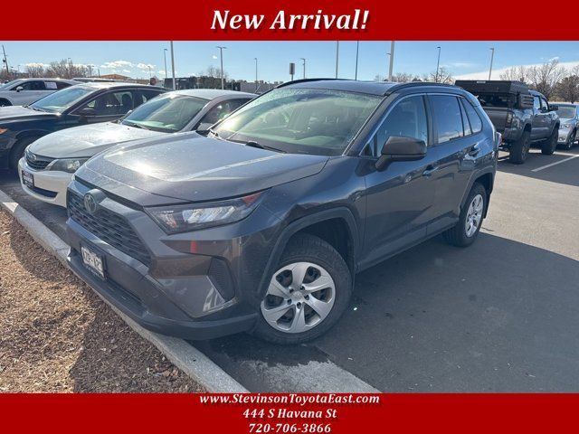 2020 Toyota RAV4 LE