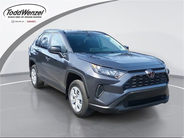 2020 Toyota RAV4 LE