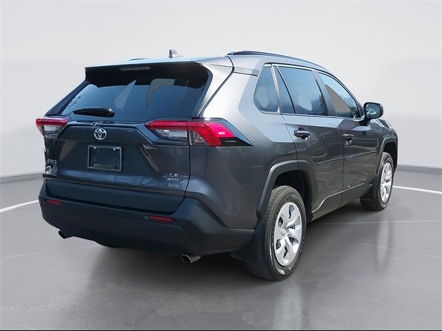 2020 Toyota RAV4 LE