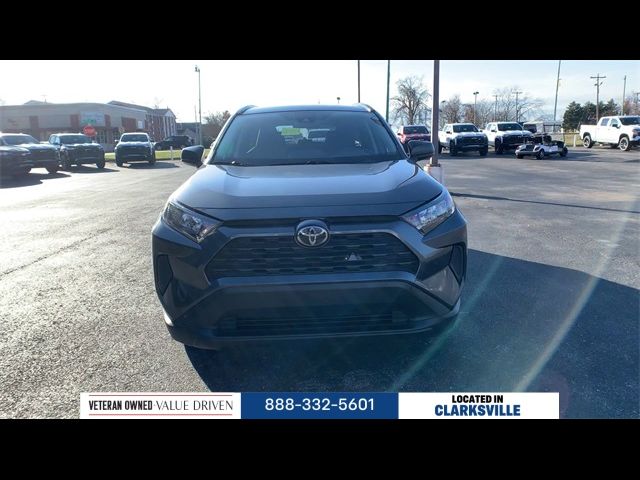 2020 Toyota RAV4 LE