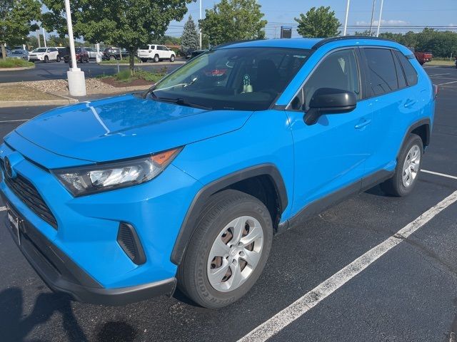 2020 Toyota RAV4 LE