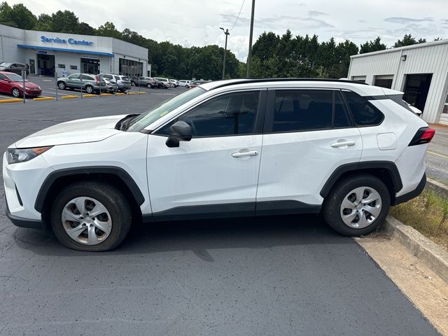 2020 Toyota RAV4 LE