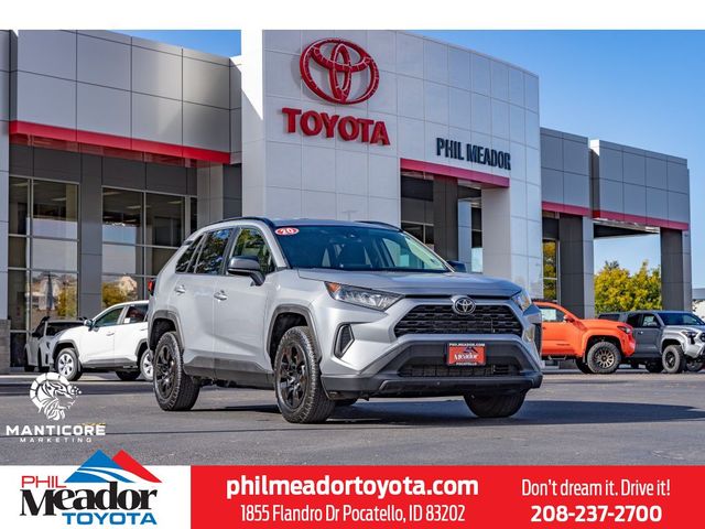 2020 Toyota RAV4 LE