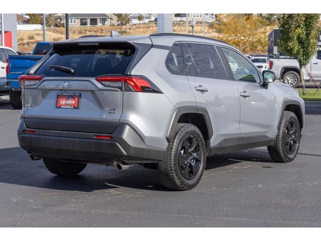 2020 Toyota RAV4 LE