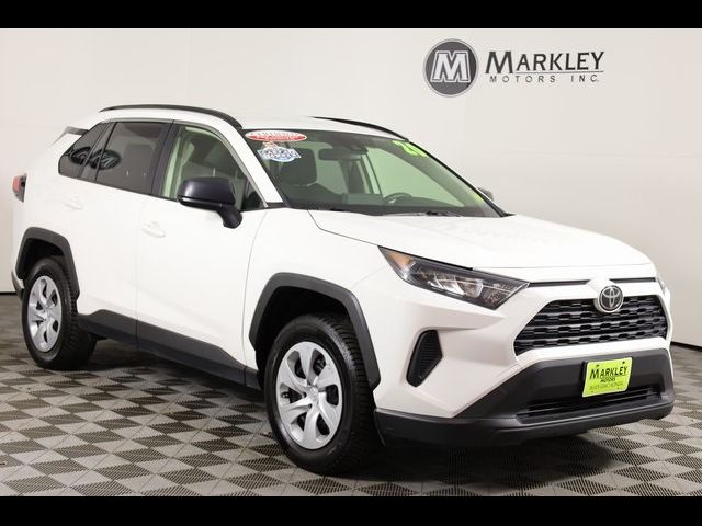 2020 Toyota RAV4 LE