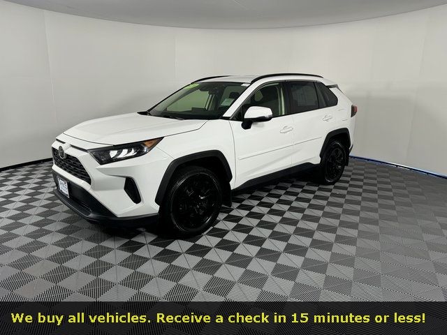 2020 Toyota RAV4 LE