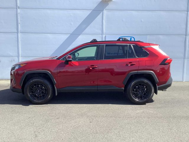 2020 Toyota RAV4 LE