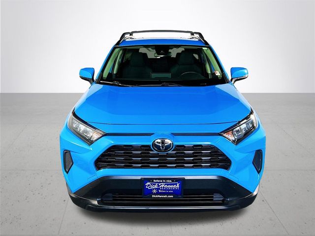 2020 Toyota RAV4 LE