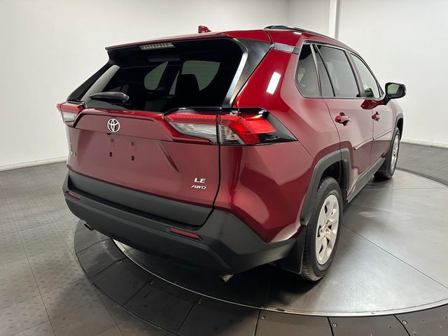 2020 Toyota RAV4 LE