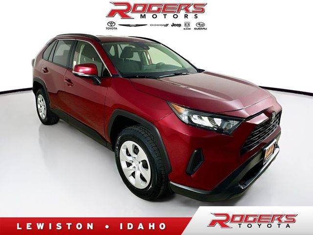 2020 Toyota RAV4 LE