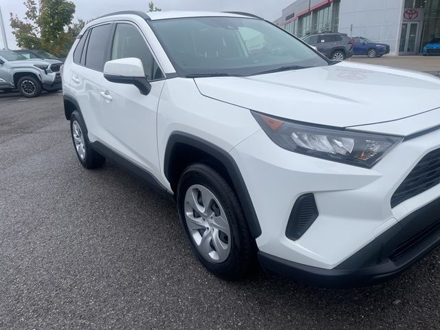 2020 Toyota RAV4 LE